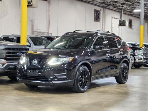 Magnetic Black 2018 Nissan Rogue SV