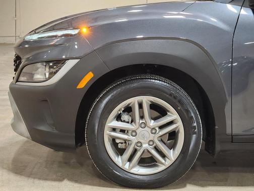 2022 Hyundai KONA SE