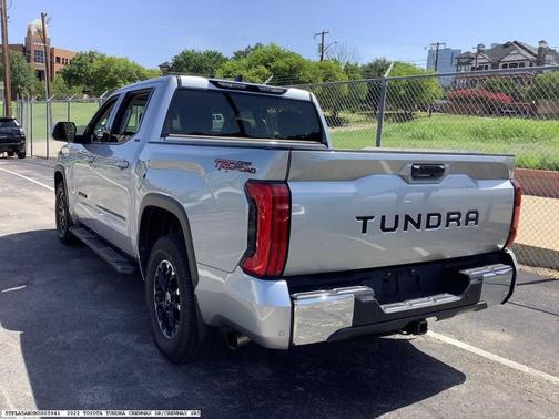2022 Toyota Tundra SR5