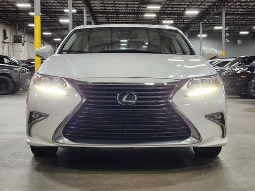 2017 Lexus ES 350 Base