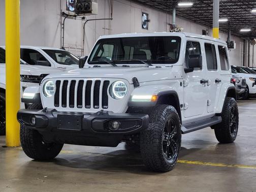 2020 Jeep Wrangler Unlimited Sahara Altitude
