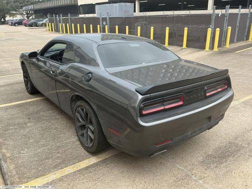 2021 Dodge Challenger SXT