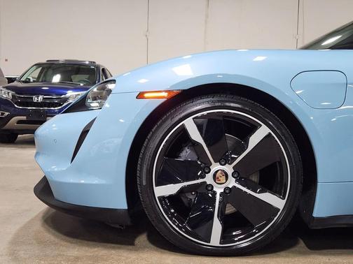 2021 Porsche Taycan Base