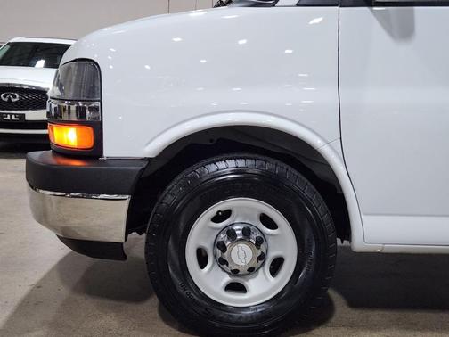 2017 Chevrolet Express 3500 LT