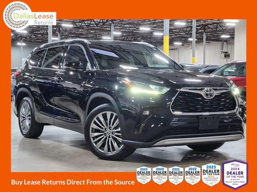 2022 Toyota Highlander Platinum