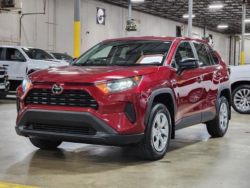 2022 Toyota RAV4 LE