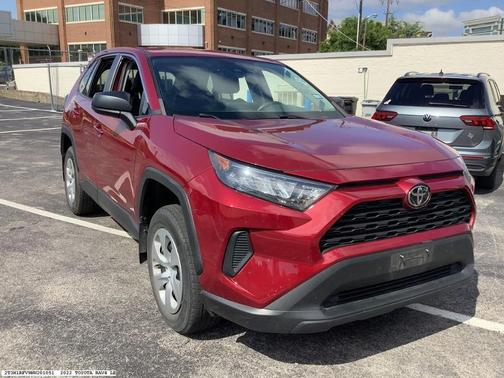 2022 Toyota RAV4 LE