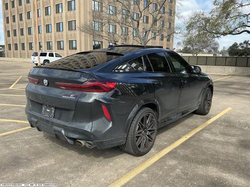 2022 BMW X6 M Base