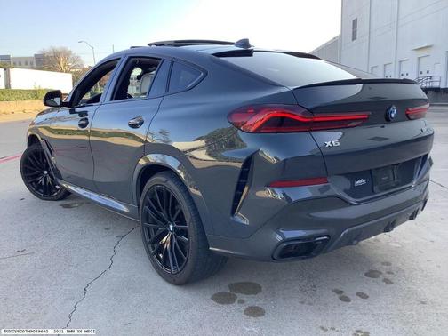2021 BMW X6 M50i