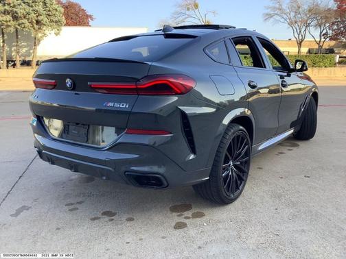 2021 BMW X6 M50i