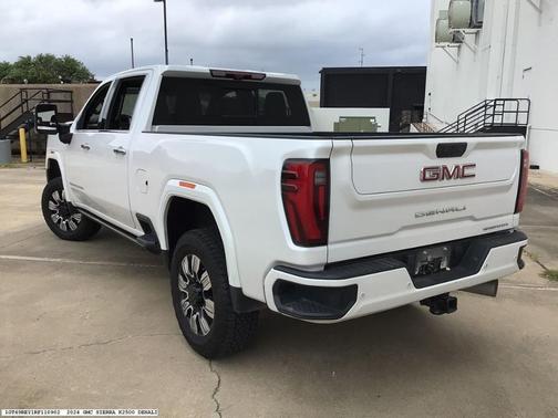 White 2024 GMC Sierra 2500 Denali