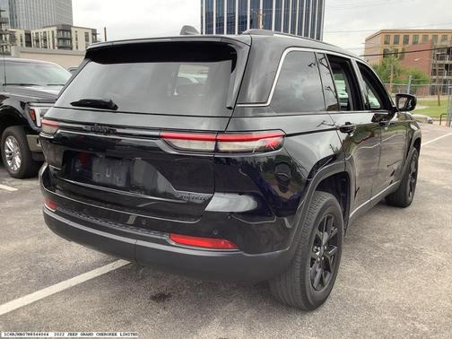 Black 2022 Jeep Grand Cherokee Limited