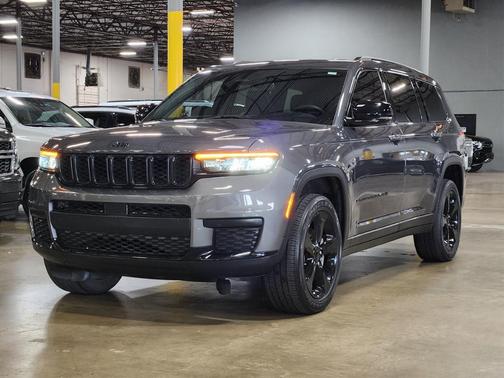 Gray 2022 Jeep Grand Cherokee L Laredo