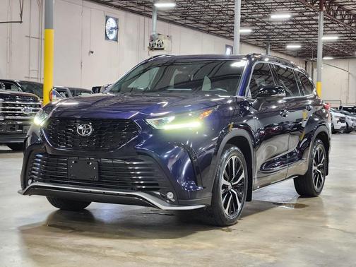 2022 Toyota Highlander XSE
