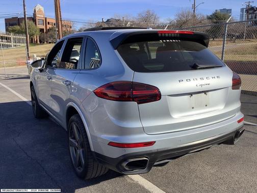 2018 Porsche Cayenne Platinum Edition