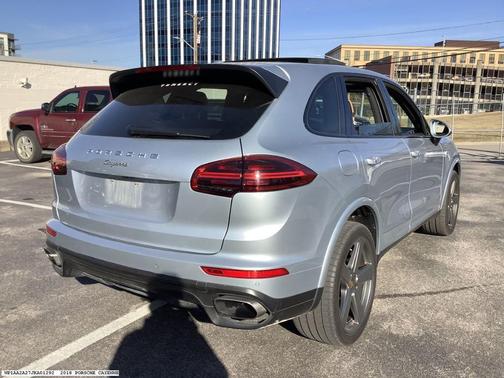 2018 Porsche Cayenne Platinum Edition
