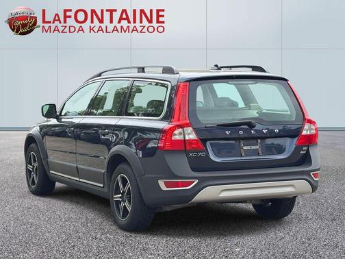 Blue Metallic 2010 Volvo XC70 3.2