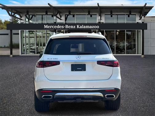 2025 Mercedes-Benz GLS 450 4MATIC