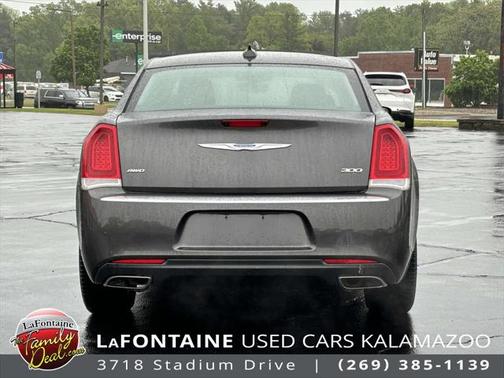 2023 Chrysler 300 Touring
