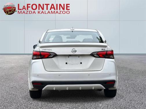 2021 Nissan Versa 1.6 S