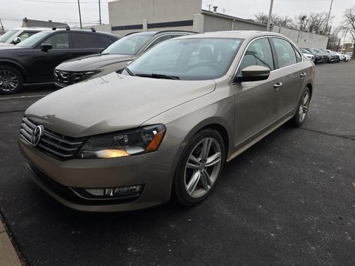 2015 Volkswagen Passat 2.0L TDI DSG SEL Premium