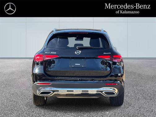 2025 Mercedes-Benz GLC 300 4MATIC