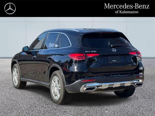 2025 Mercedes-Benz GLC 300 4MATIC