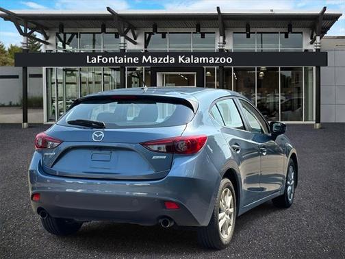2016 Mazda Mazda3 i Sport
