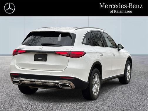 2025 Mercedes-Benz GLC 300 4MATIC