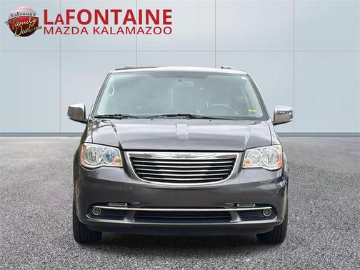 2014 Chrysler Town & Country Touring-L