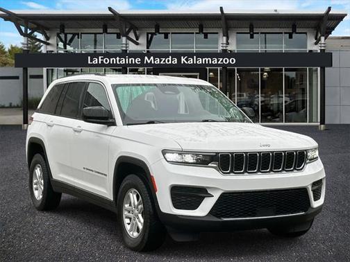 2023 Jeep Grand Cherokee Laredo