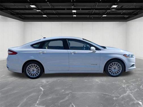 2014 Ford Fusion Hybrid SE