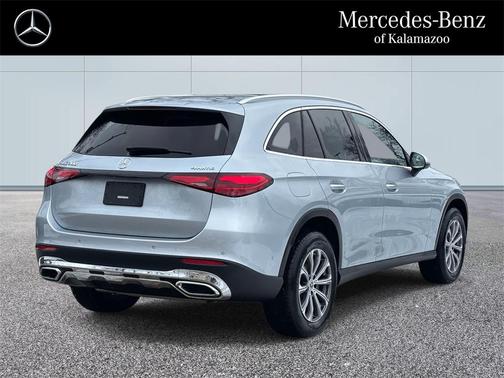 2025 Mercedes-Benz GLC 300 4MATIC