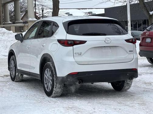 2023 Mazda CX-5 2.5 S Preferred Package