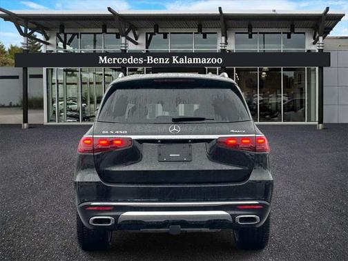 2025 Mercedes-Benz GLS 450 4MATIC