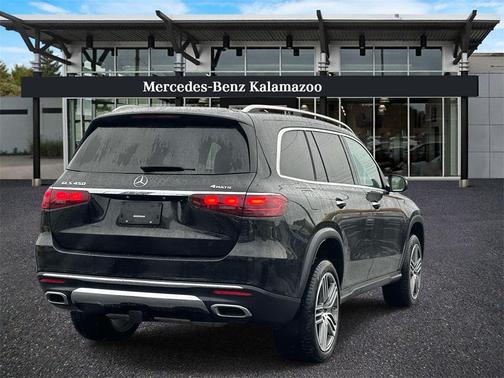 2025 Mercedes-Benz GLS 450 4MATIC