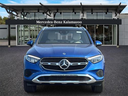 2025 Mercedes-Benz GLC 300 4MATIC