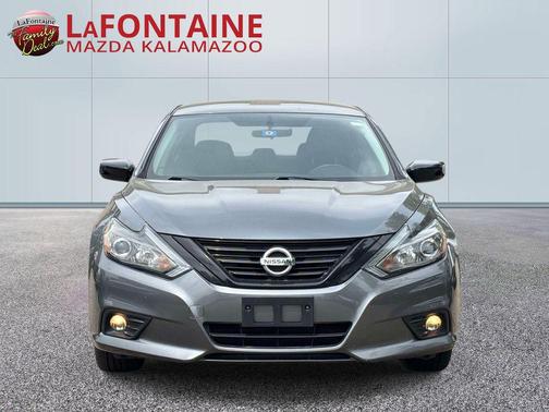 Gun Metallic 2018 Nissan Altima 2.5 SR