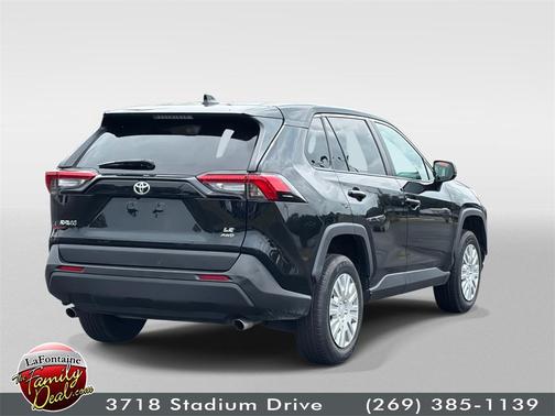 2022 Toyota RAV4 LE