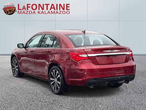2013 Chrysler 200 Touring