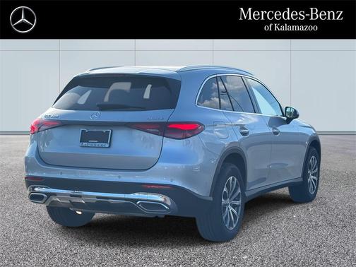 2025 Mercedes-Benz GLC 300 4MATIC