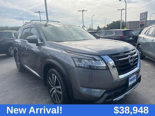 Gun Metallic 2024 Nissan Pathfinder Platinum 4WD SUV