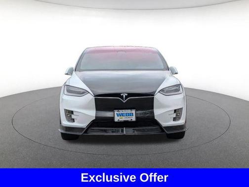Pearl White Multi-Coat 2017 Tesla Model X P100D