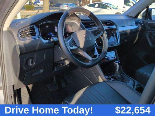 2024 Volkswagen Tiguan 2.0T Wolfsburg Edition