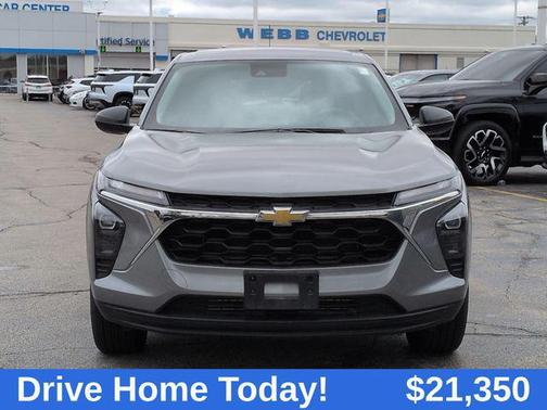 2025 Chevrolet Trax LS