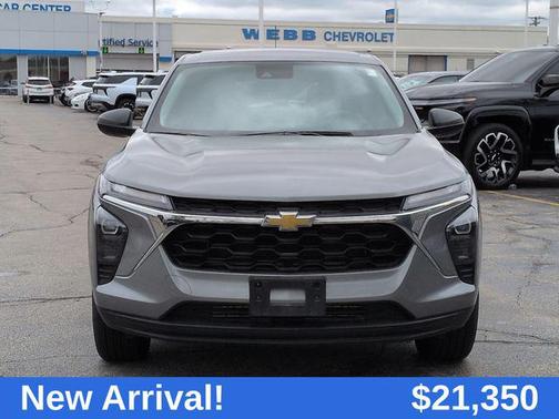 2025 Chevrolet Trax LS