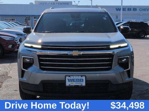 2025 Chevrolet Traverse LT