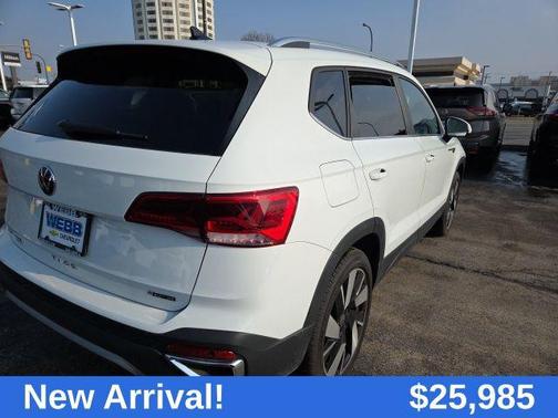 2024 Volkswagen Taos 1.5T SEL