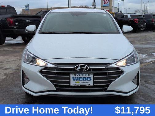 2020 Hyundai ELANTRA SE