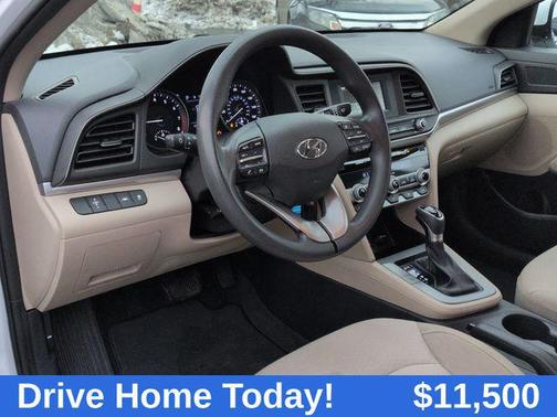 2020 Hyundai ELANTRA SE